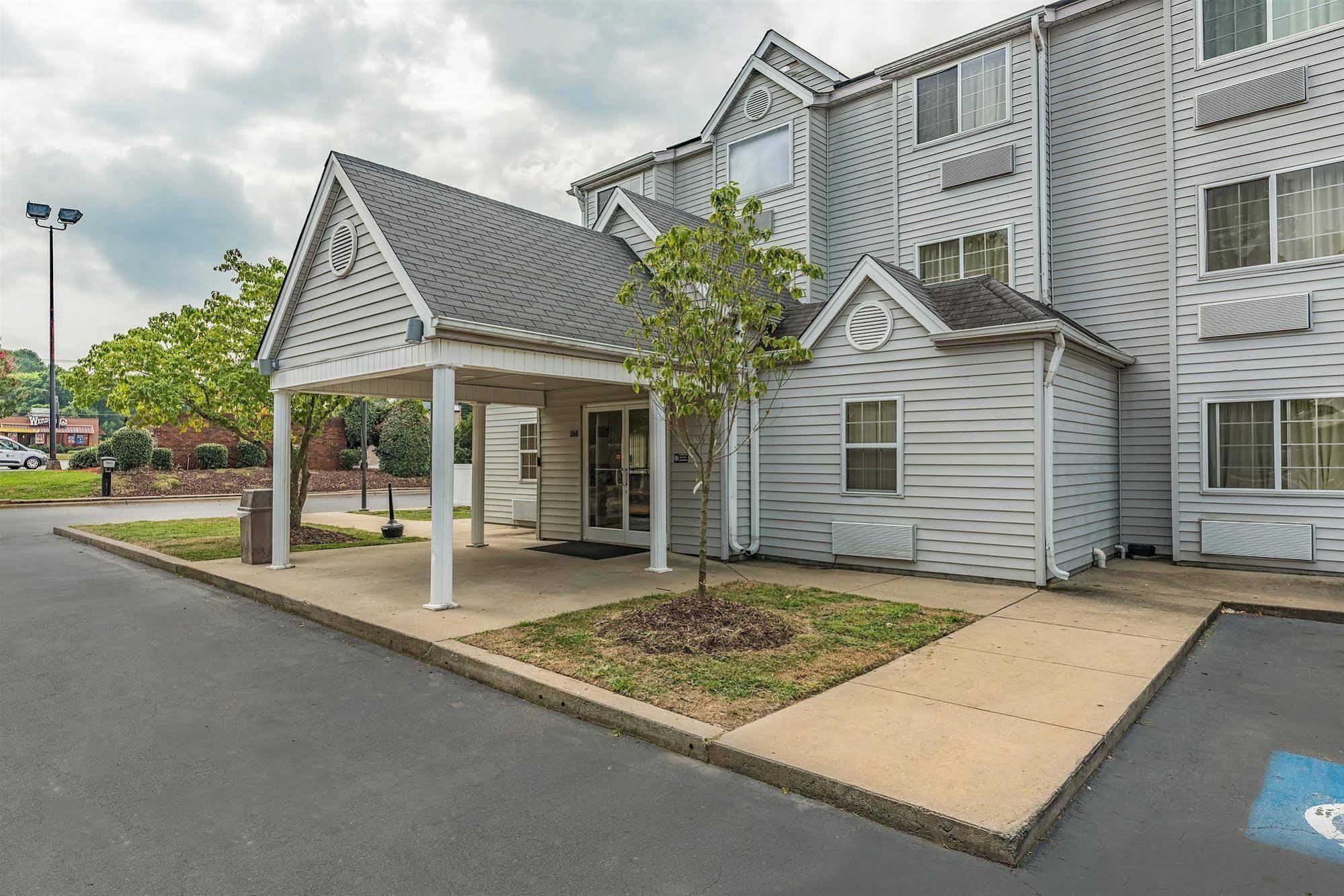 Motel 6-Charlotte, Nc - University ภายนอก รูปภาพ