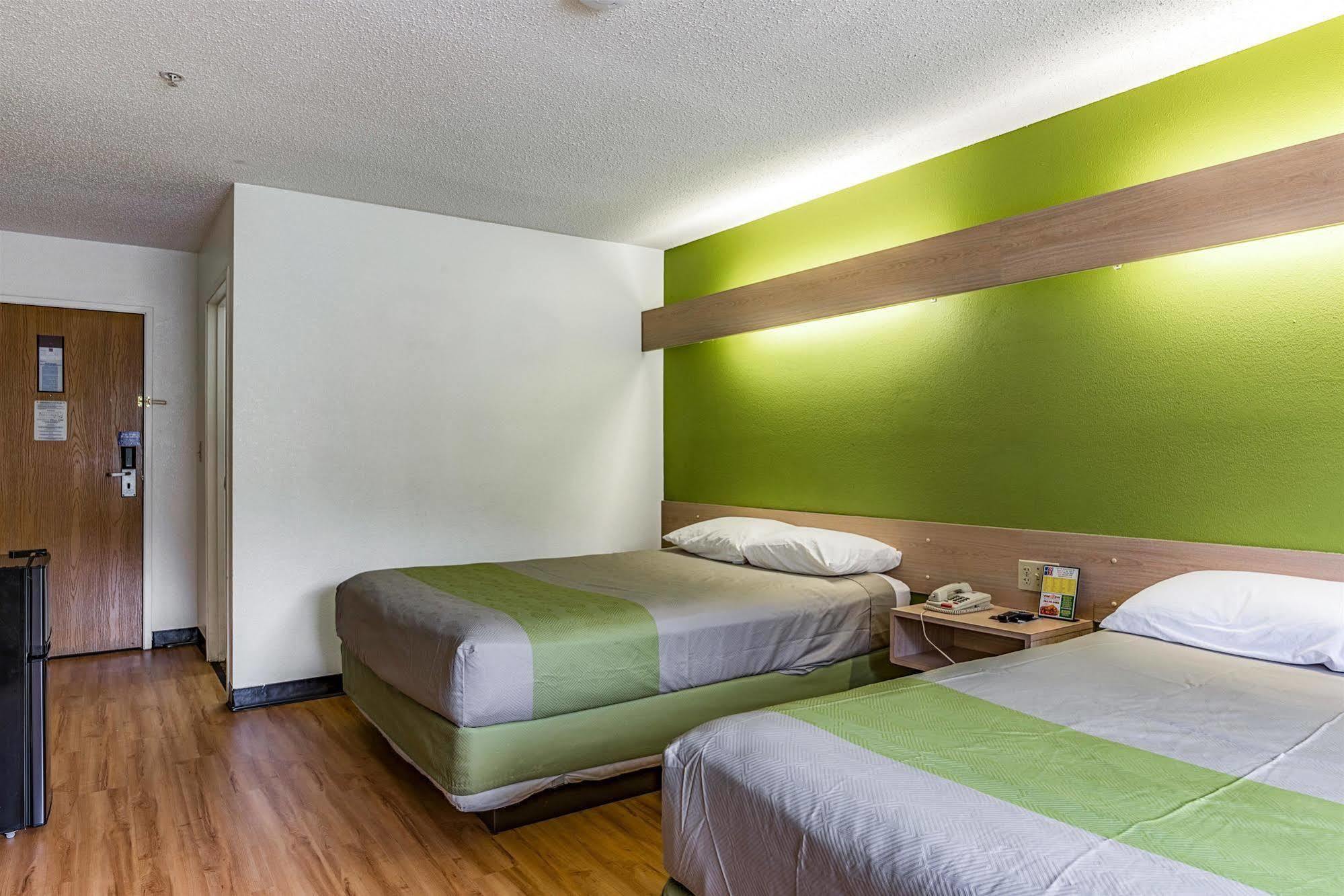 Motel 6-Charlotte, Nc - University ภายนอก รูปภาพ
