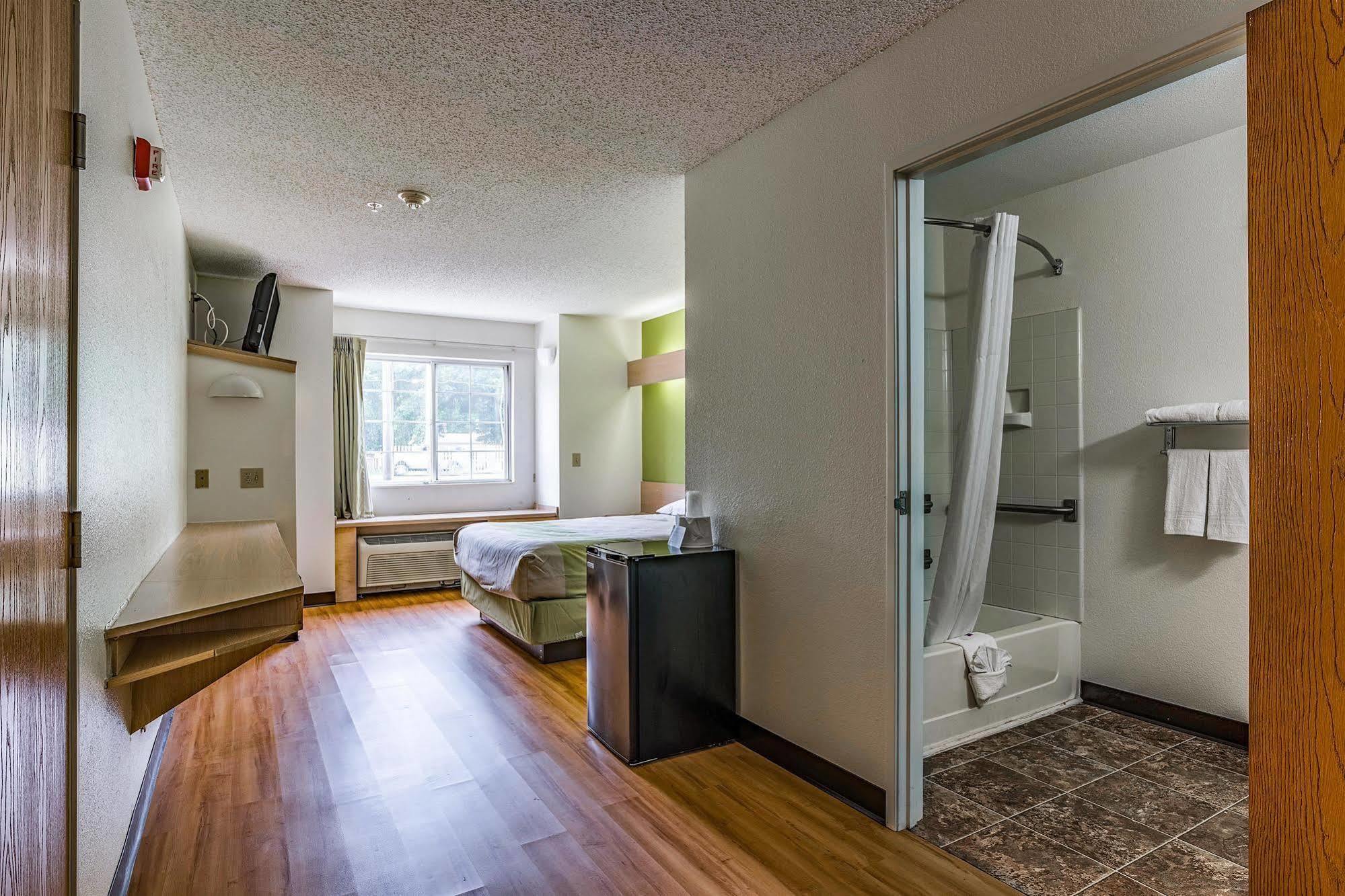 Motel 6-Charlotte, Nc - University ภายนอก รูปภาพ
