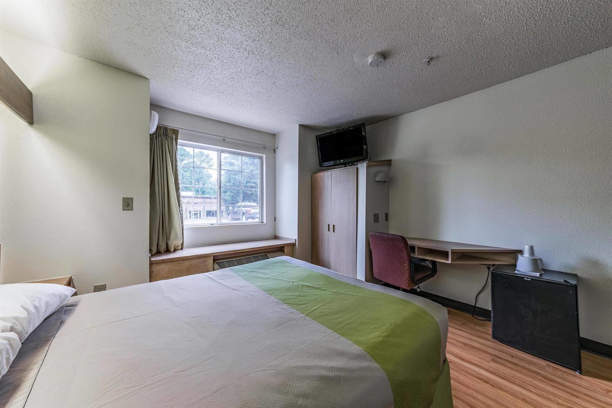 Motel 6-Charlotte, Nc - University ภายนอก รูปภาพ