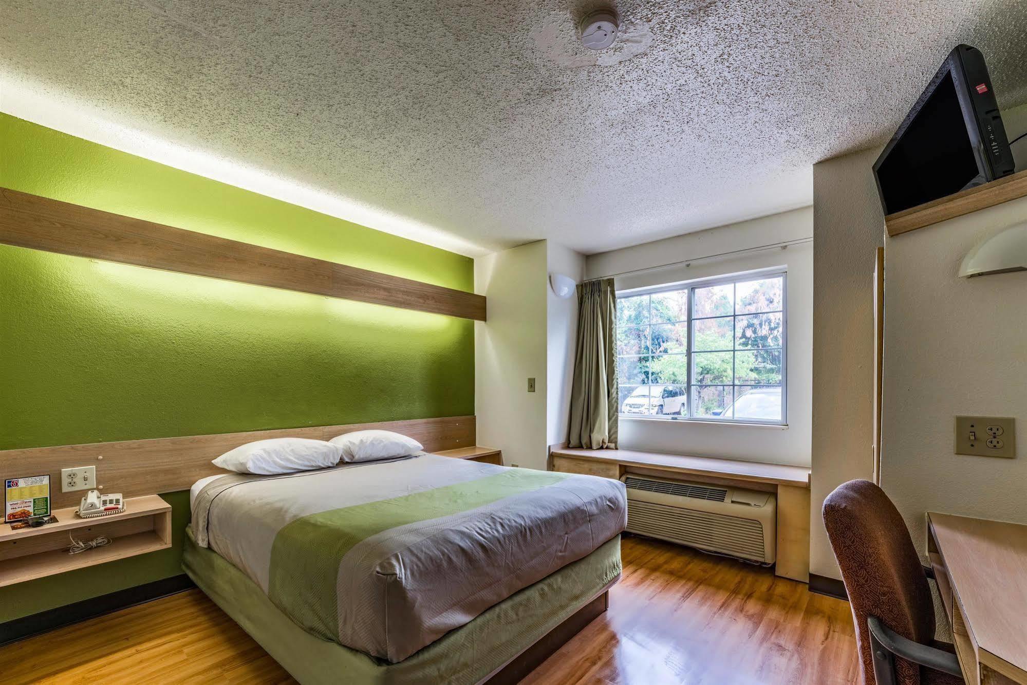 Motel 6-Charlotte, Nc - University ภายนอก รูปภาพ
